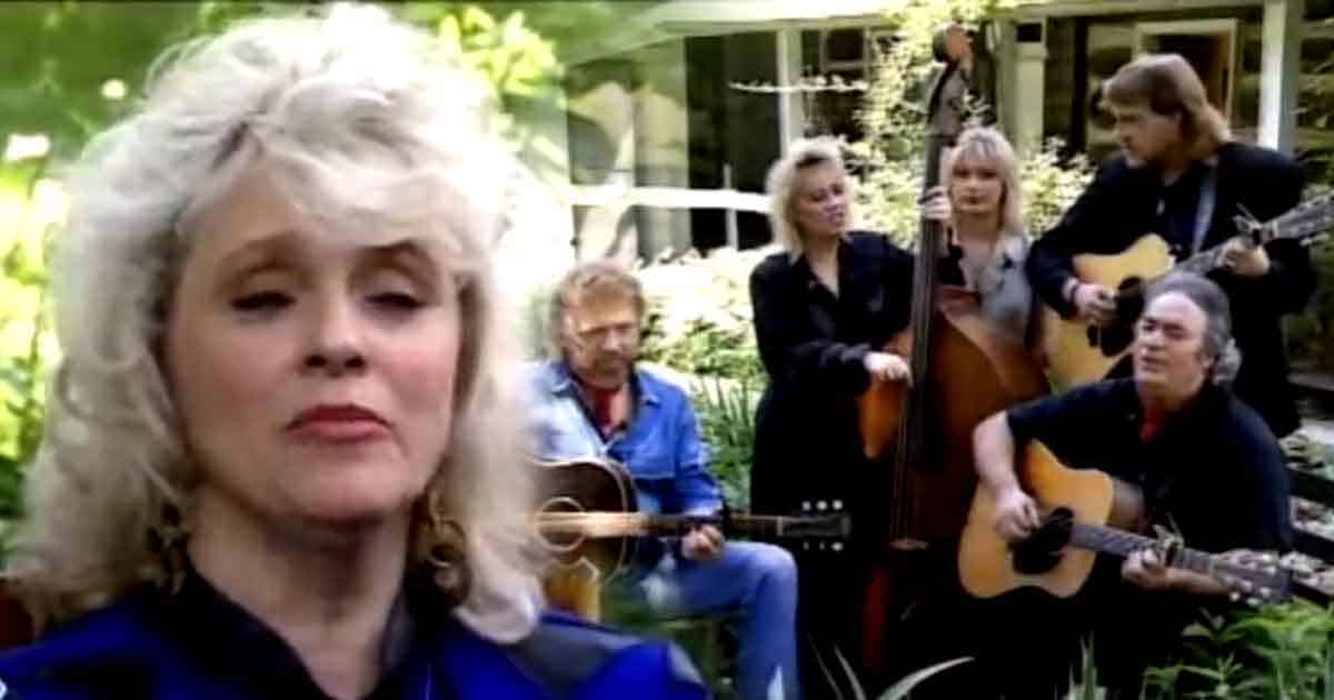 Connie Smith with the Sullivan Family - Country Thang Daily