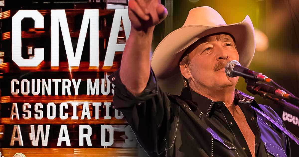 Alan Jackson Stands Up for Country Music at the 2016 CMAs