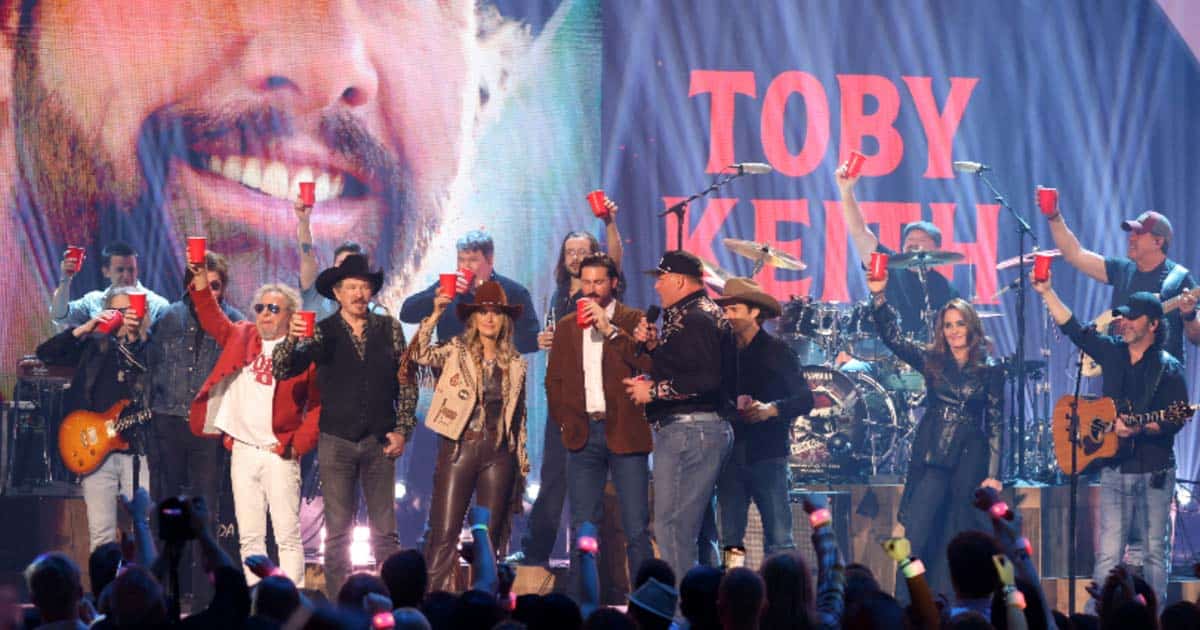 Toby Keith’s Final Recording Session Unveiled During Tribute Show at Nashville’s Bridgestone Arena