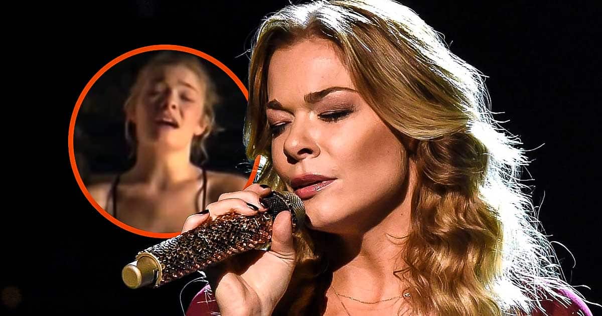 LeAnn Rimes Delivers a Soul-Stirring Acapella Version of "Amazing Grace"