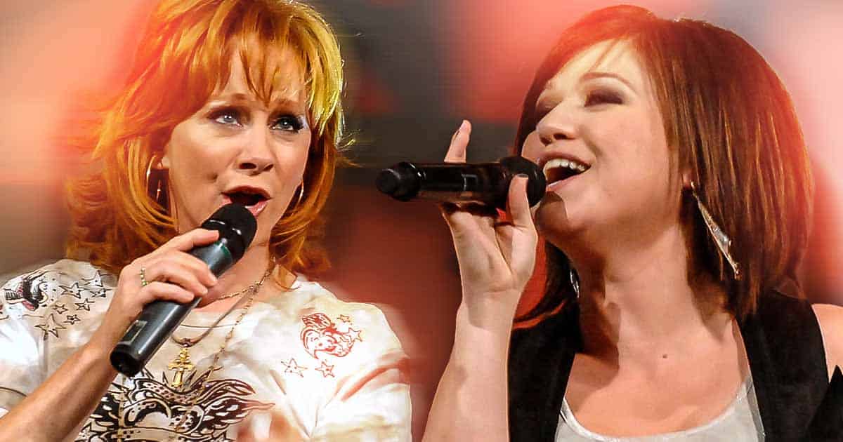 Reba McEntire and Kelly Clarkson’s Stirring Duet of “Does He Love You”